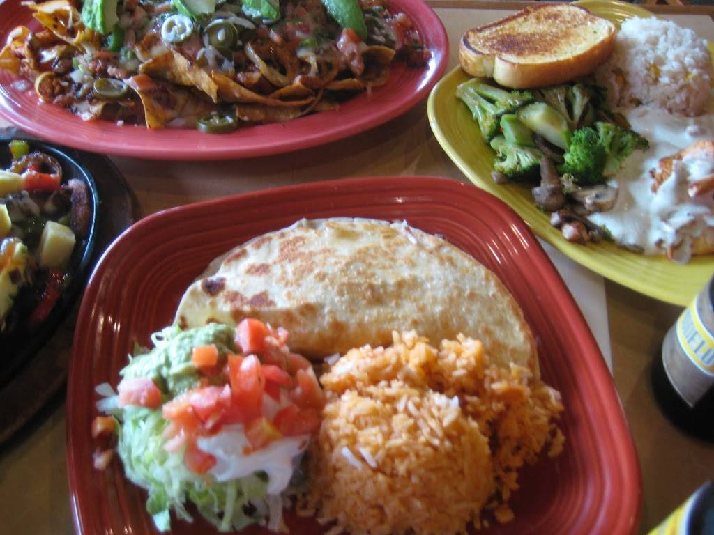 Fiesta Mexicana Benson | restaurant | 12524 NC-210 Suite 106, Benson, NC 27504, USA | 9199898001 OR +1 919-989-8001