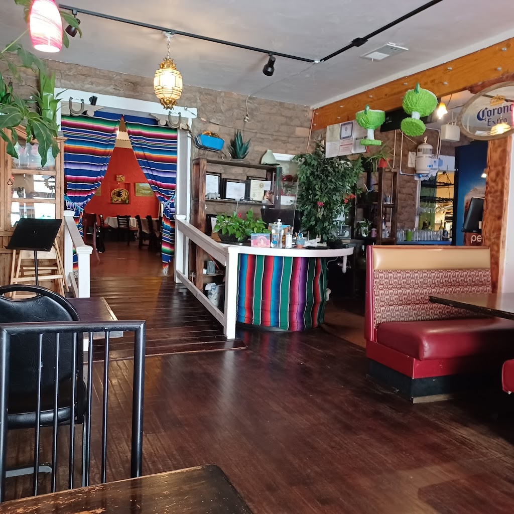 Los Magueyes | restaurant | 31 Burro Alley, Santa Fe, NM 87501, USA | 5059920304 OR +1 505-992-0304
