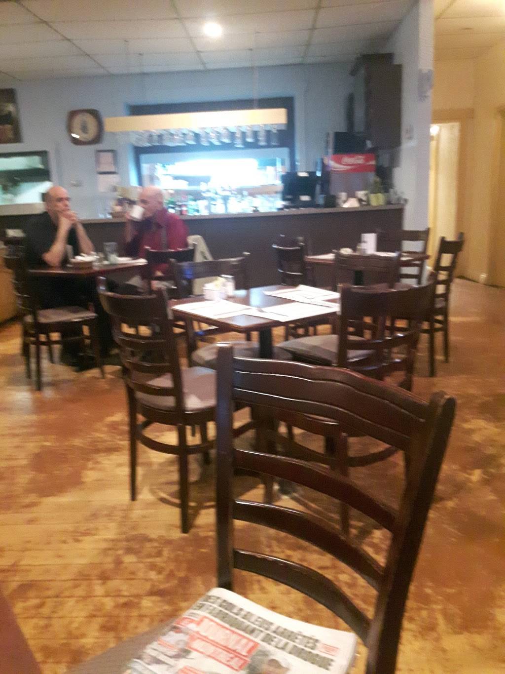 Aux Portes | restaurant | 1221 Rue Saint-Paul, Farnham, QC J2N 2L2, Canada | 4502931104 OR +1 450-293-1104