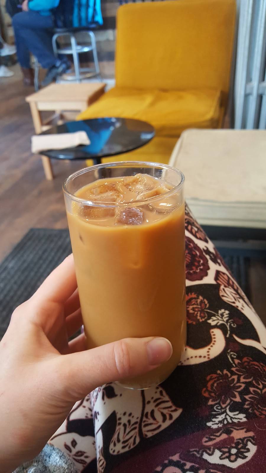 Clatter Cafe | cafe | 15 S Broadway, Frostburg, MD 21532, USA | 2402843131 OR +1 240-284-3131