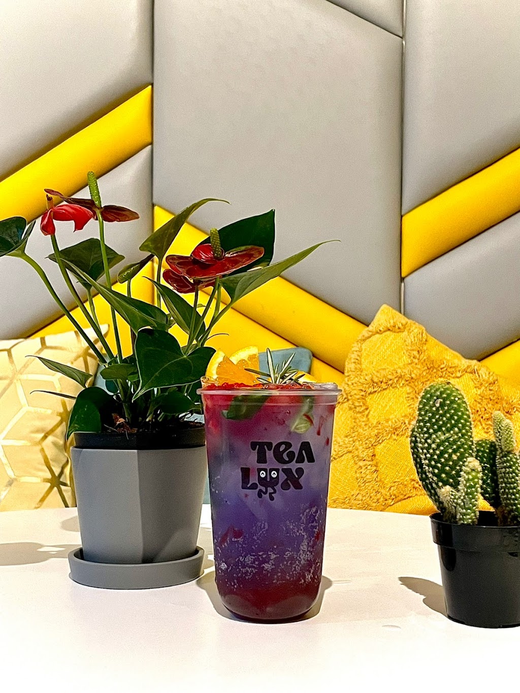 Tealux Cafe Ghent | cafe | 1318 Colley Ave, Norfolk, VA 23517, USA | 7577859999 OR +1 757-785-9999