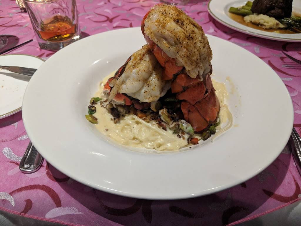 Town Center City Club | restaurant | 222 Central Park Ave #230, Virginia Beach, VA 23462, USA | 7574908317 OR +1 757-490-8317