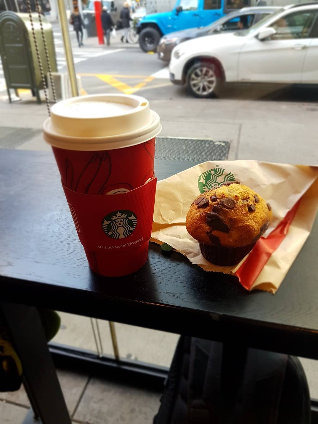 Starbucks | cafe | 1261 Lexington Ave, New York, NY 10028, USA | 2128791764 OR +1 212-879-1764