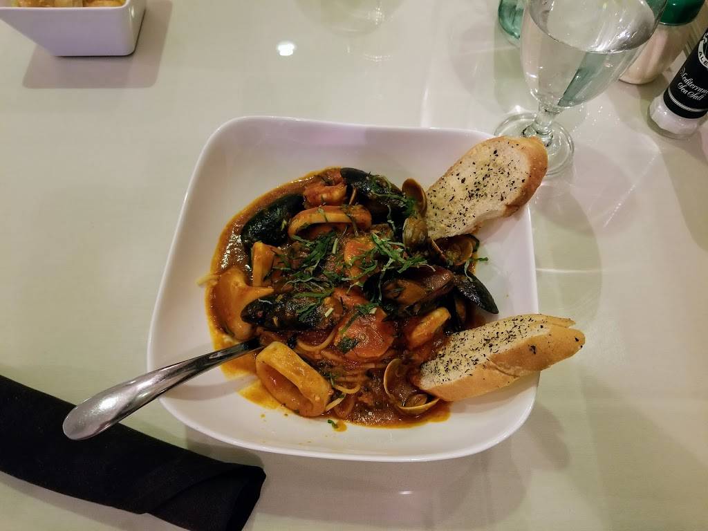 Sofrito Hispanic Cuisine | restaurant | 10107 Southern Blvd, Royal Palm Beach, FL 33411, USA | 5612493150 OR +1 561-249-3150