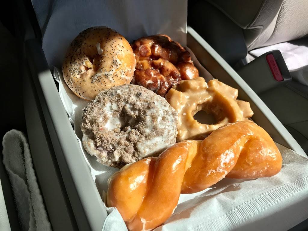 Donut Parlor | bakery | 1245 W Elliot Rd #103, Tempe, AZ 85284, USA | 4805701900 OR +1 480-570-1900