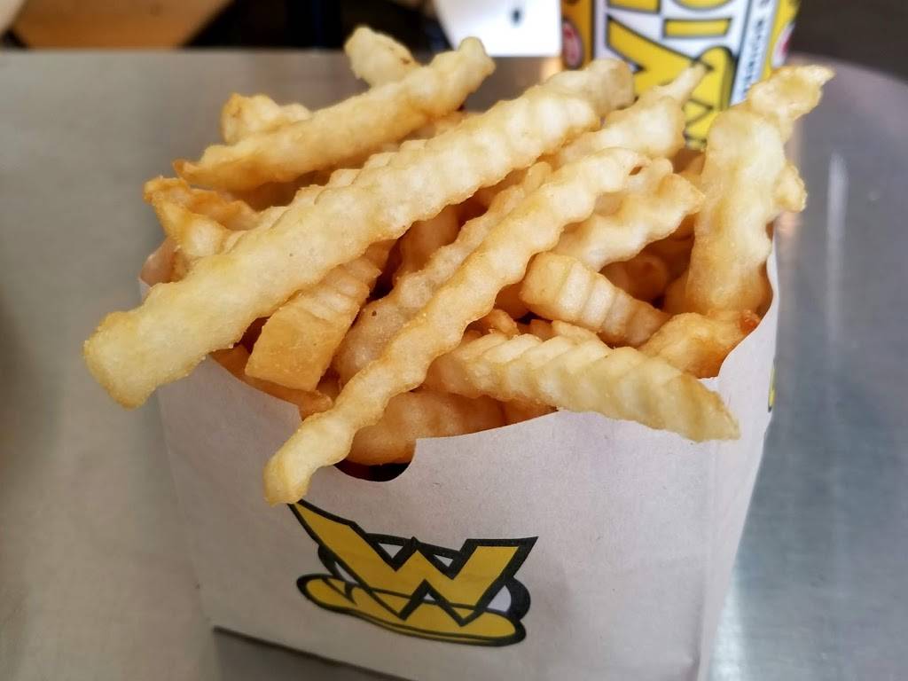 Which Wich Superior Sandwiches | restaurant | 925 25th Ave, Coralville, IA 52241, USA | 3193549424 OR +1 319-354-9424