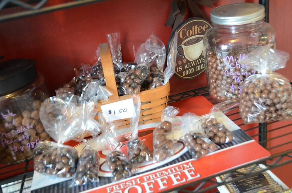 Alpine Rose Coffee Shoppe | meal takeaway | 206 E Main St, Berne, IN 46711, USA | 2605892124 OR +1 260-589-2124