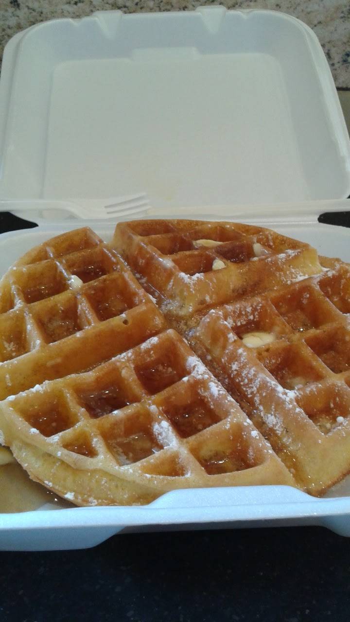 Crown Fried Chicken | restaurant | 716 H St NE, Washington, DC 20002, USA | 2025466600 OR +1 202-546-6600