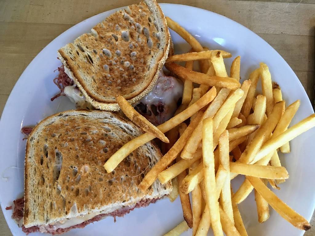 Toast Eatery | bakery | 1748 Church St, San Francisco, CA 94131, USA | 4152824328 OR +1 415-282-4328