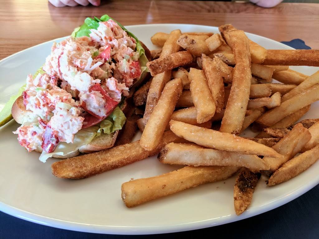 Marina Grille | restaurant | 905 NJ-35, Belmar, NJ 07719, USA | 7328943211 OR +1 732-894-3211