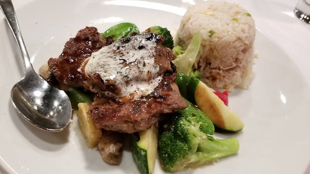 Friendship | restaurant | 2830 N Milwaukee Ave, Chicago, IL 60647, USA | 7732270970 OR +1 773-227-0970