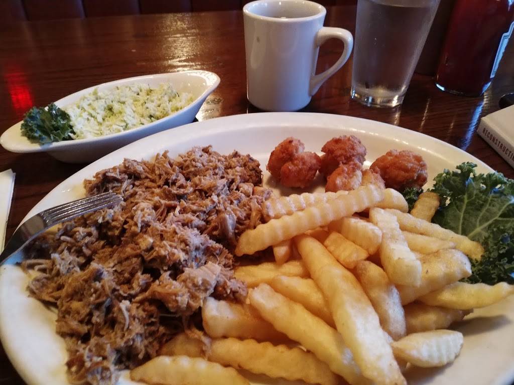 Ernies Restaurant | restaurant | 1010 John Randolph Blvd, South Boston, VA 24592, USA | 4345723423 OR +1 434-572-3423