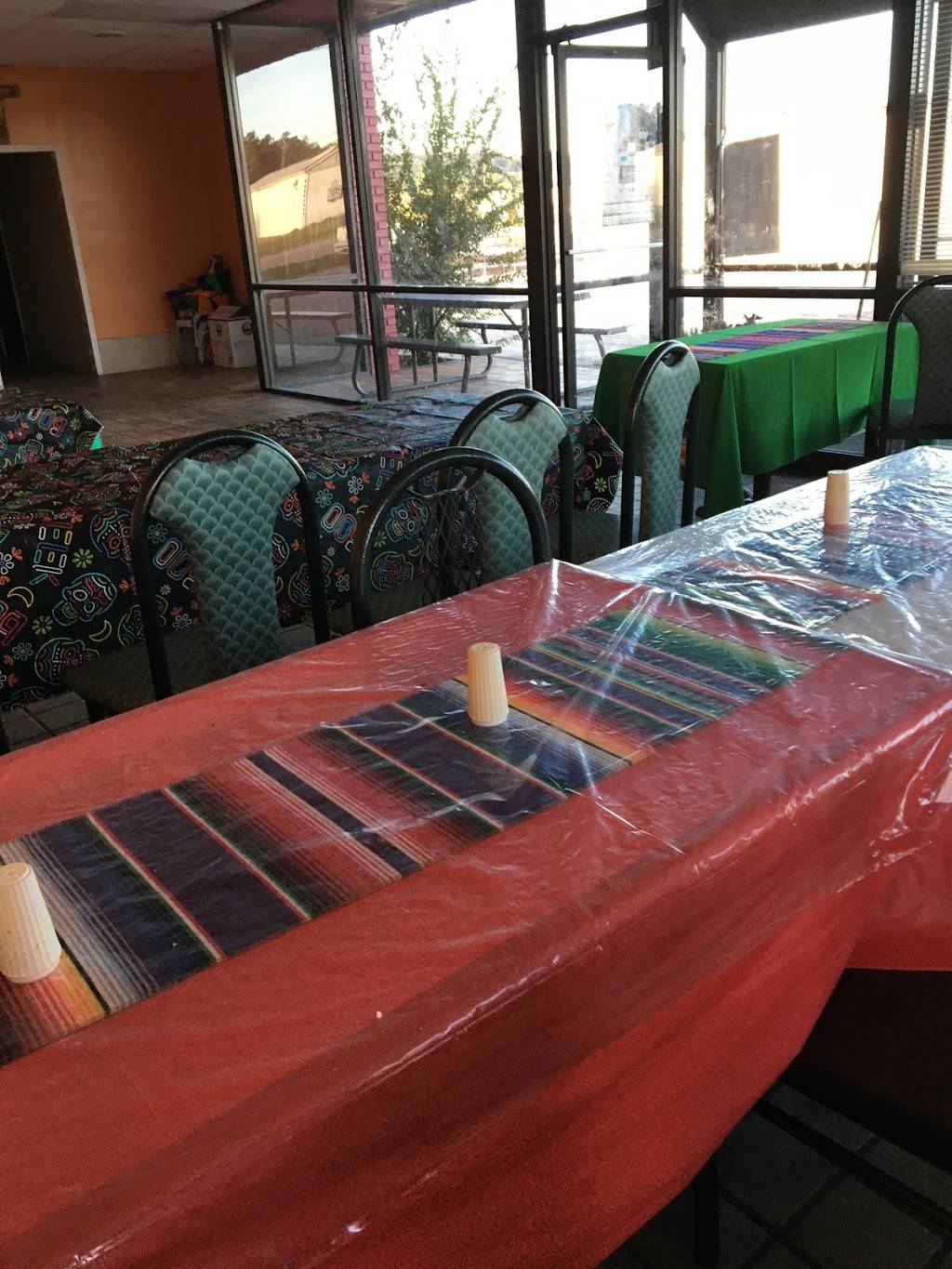 Los Primos Taqueria Taco Truck | restaurant | Pinson Valley Pkwy, Birmingham, AL 35217, USA | 2055147499 OR +1 205-514-7499