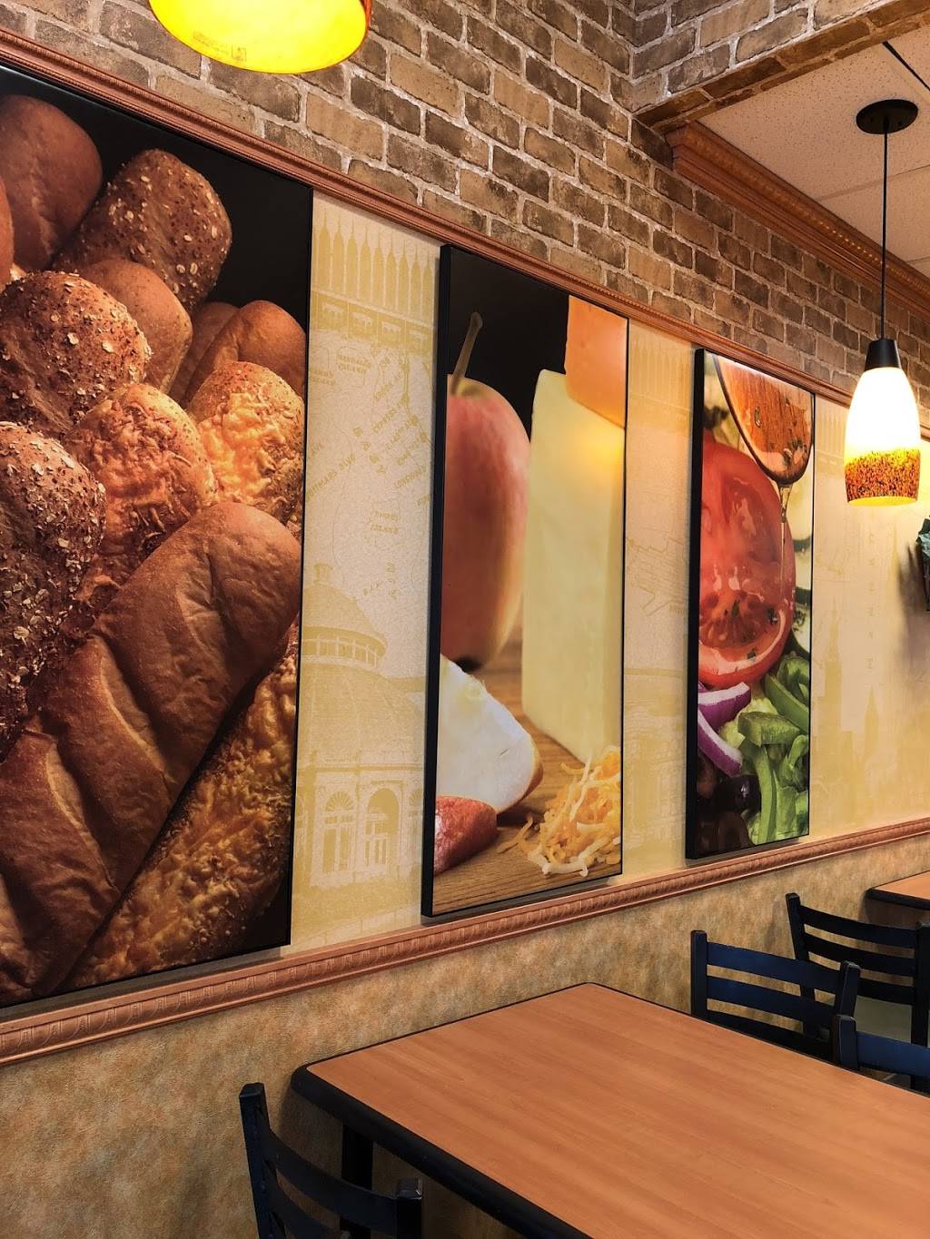 Subway Restaurants | restaurant | 6920 Braddock Rd L, Annandale, VA 22003, USA | 7033540202 OR +1 703-354-0202