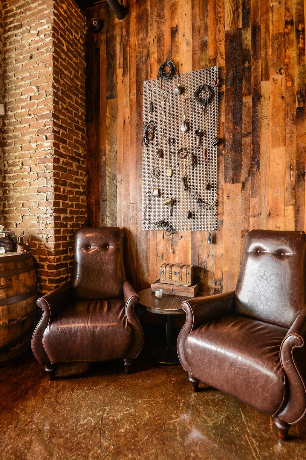 Ball & Biscuit | night club | 331 Massachusetts Ave, Indianapolis, IN 46204, USA | 3176360539 OR +1 317-636-0539