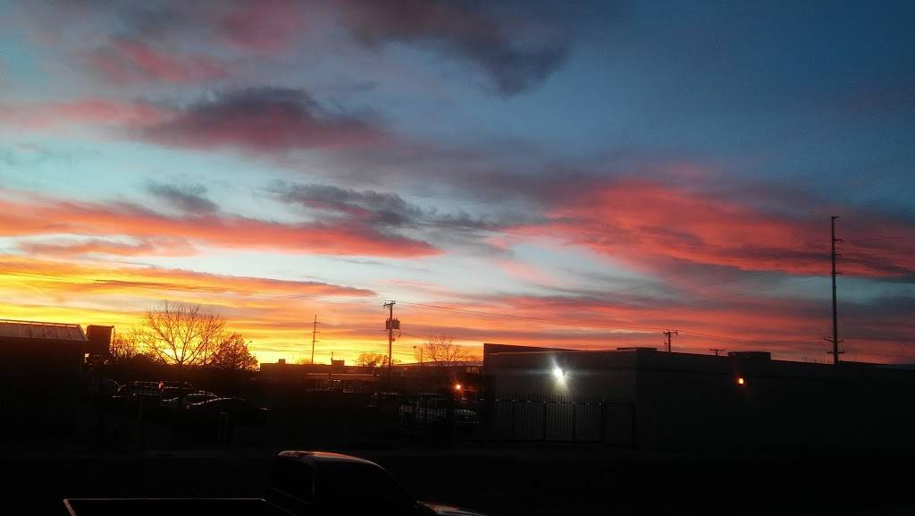 Kathys Carry Out | restaurant | 823 Isleta Blvd SW, Albuquerque, NM 87105, USA | 5058733472 OR +1 505-873-3472