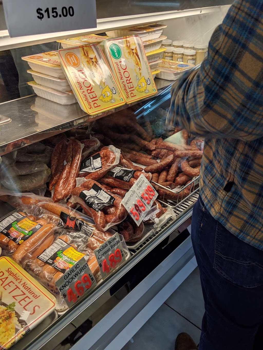 Raddells Sausage Shop Inc | restaurant | 478 E 152nd St, Cleveland, OH 44110, USA | 2164861944 OR +1 216-486-1944