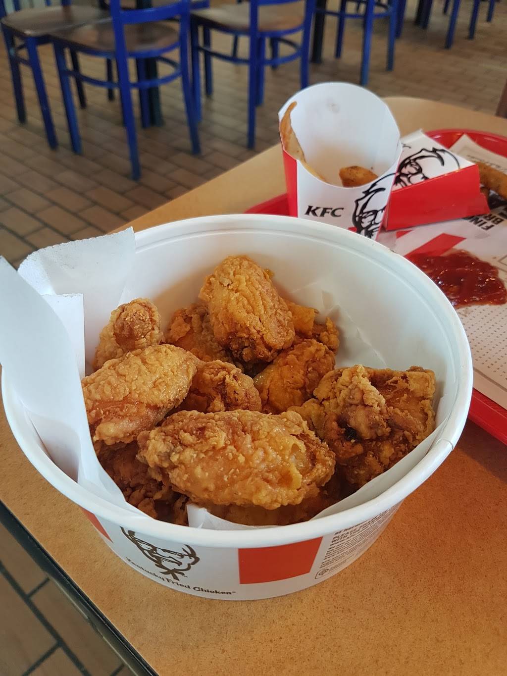 KFC | restaurant | 2235 Burton Ln, Martinsville, IN 46151, USA | 7653420425 OR +1 765-342-0425