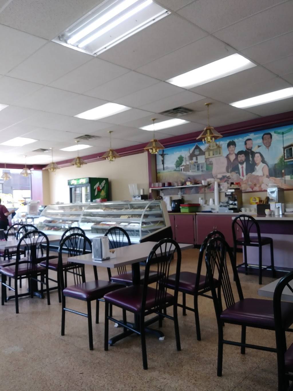 Lopez Bakery & Restaurant | restaurant | 1100 W Historic Mitchell St, Milwaukee, WI 53204, USA | 4146721830 OR +1 414-672-1830