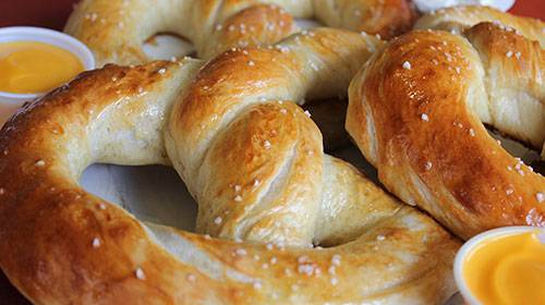 Bens Soft Pretzels | meal takeaway | 3800 Vollmer Rd, Flossmoor, IL 60422, USA | 7088168350 OR +1 708-816-8350