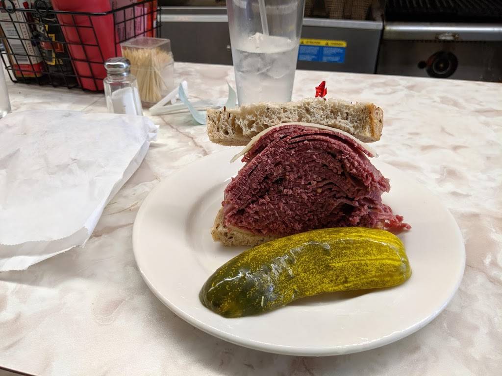 The Cleveland Corned Beef Co | restaurant | 5164 Pearl Rd, Cleveland, OH 44129, USA | 2163510010 OR +1 216-351-0010