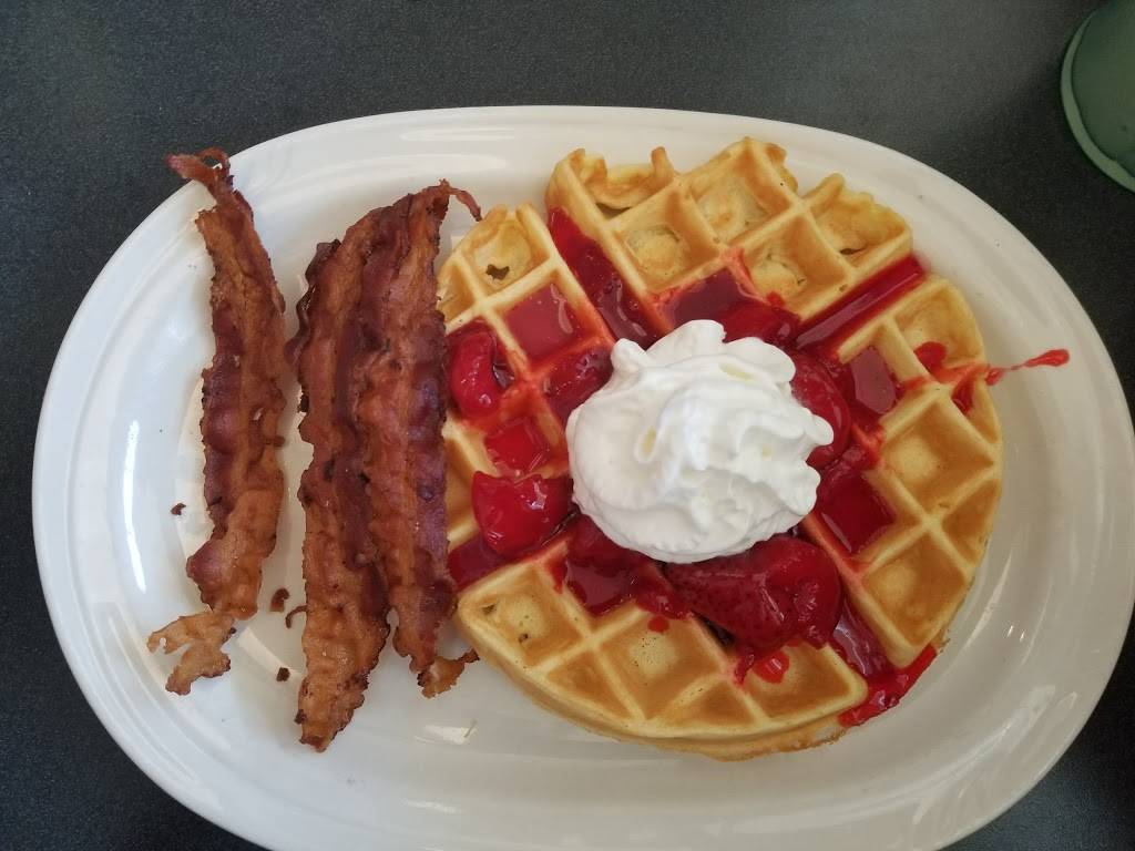 Friendlys | restaurant | 482 N Main St, Leominster, MA 01453, USA | 9785379787 OR +1 978-537-9787