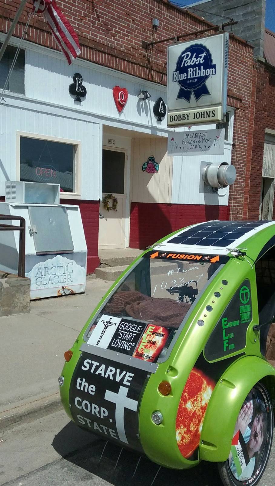 Bobby Johns | restaurant | 913 Front St, Cashton, WI 54619, USA | 6086547611 OR +1 608-654-7611