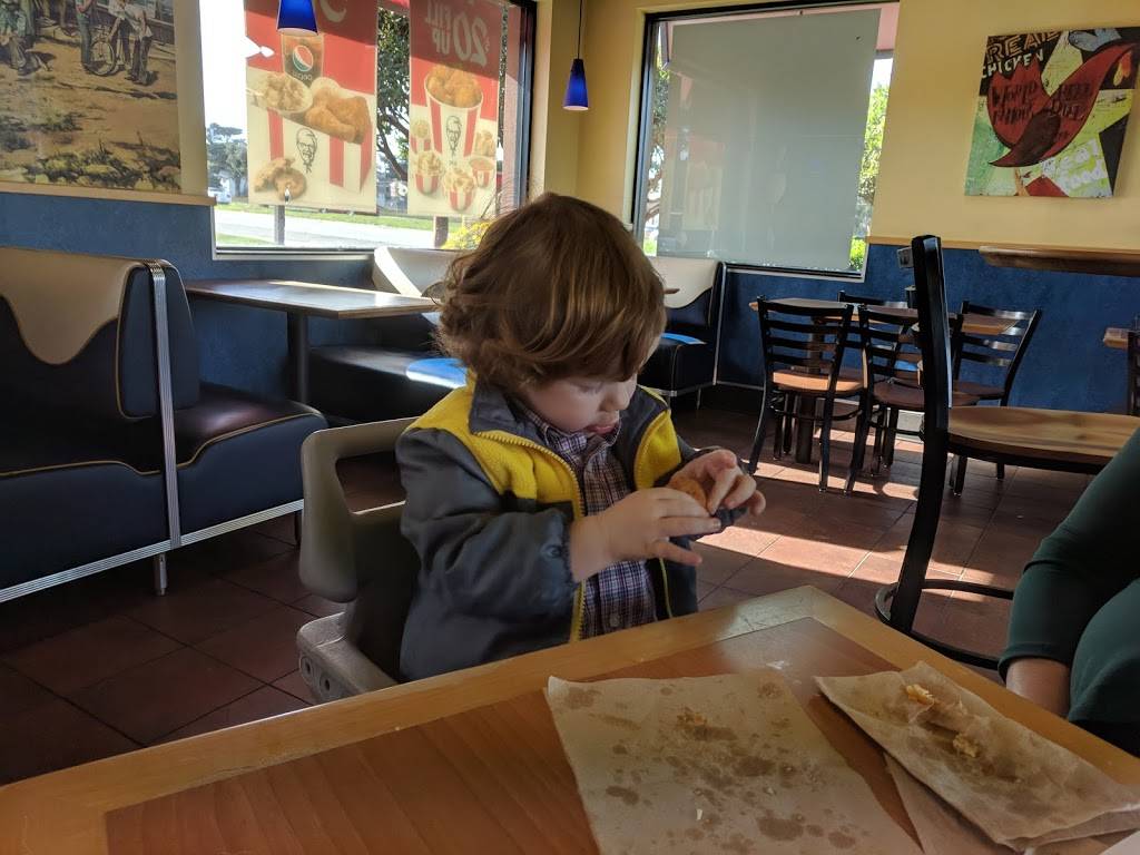 Long John Silvers | restaurant | 3134 Del Monte Ave, Marina, CA 93933, USA | 8313849536 OR +1 831-384-9536