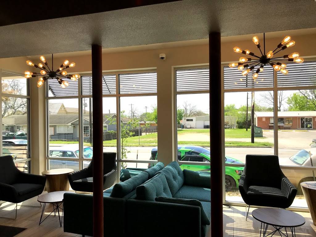 Gumbys Pizza | restaurant | 312 W Hopkins St, San Marcos, TX 78666, USA | 5127548629 OR +1 512-754-8629