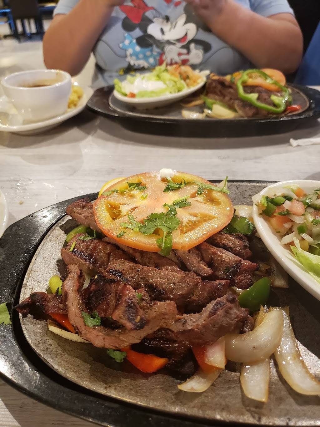 El Sabor Bar & Grill | night club | 10352 Festival Ln, Manassas, VA 20109, USA | 7034202864 OR +1 703-420-2864