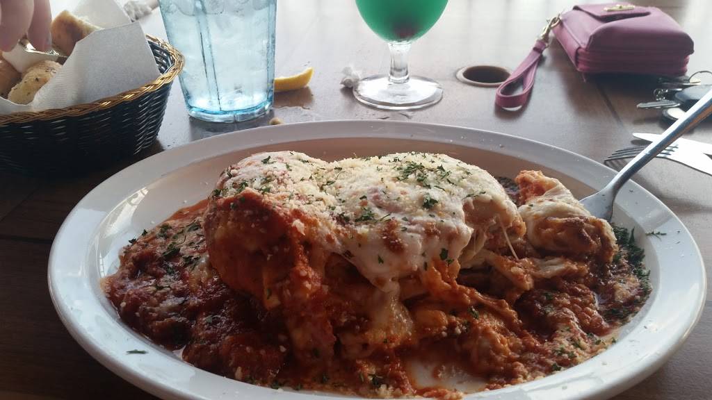 Lil Rizzos Restaurant - Lake Ozark | restaurant | 2146 Horseshoe Bend Pkwy, Lake Ozark, MO 65049, USA | 5733653003 OR +1 573-365-3003