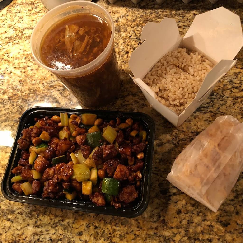 Yus China Bistro | restaurant | 32 Broadstreet Rd, Manakin-Sabot, VA 23103, USA | 8047843050 OR +1 804-784-3050