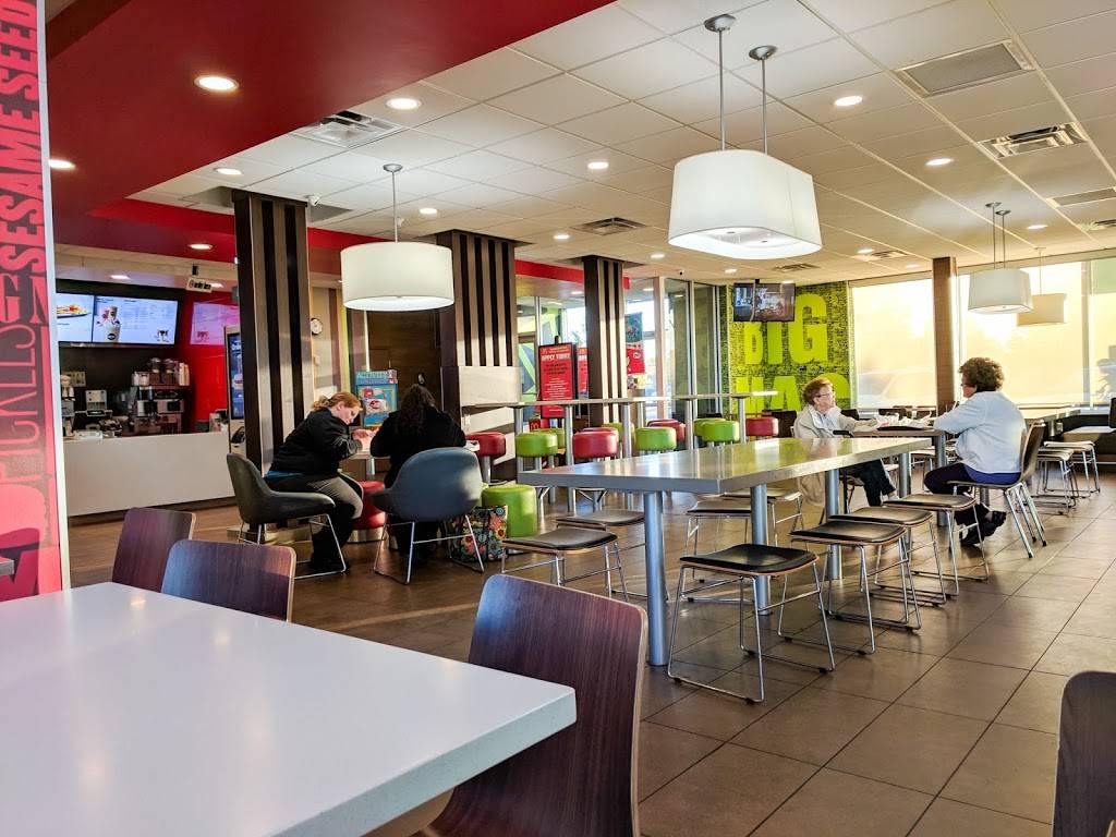 McDonalds | cafe | 4130 N Newton St, Jasper, IN 47546, USA | 8126346212 OR +1 812-634-6212