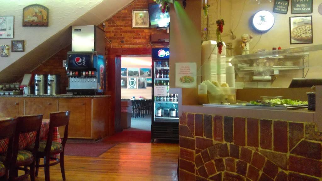 Little Italy Pizzeria | restaurant | 60 N Broad St, Winder, GA 30680, USA | 7708673570 OR +1 770-867-3570