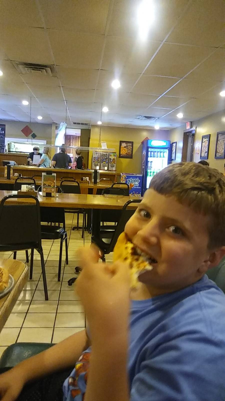 Gambinos Pizza | meal delivery | 510 E Front St, Perry, KS 66073, USA | 7855975133 OR +1 785-597-5133