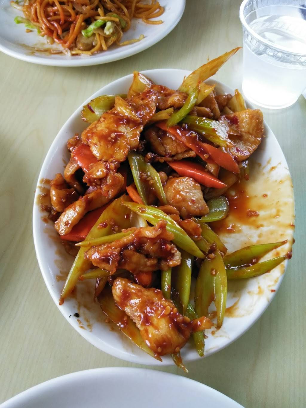 Big Chopsticks | restaurant | 1320 W Willow St # A, Long Beach, CA 90810, USA | 5629817500 OR +1 562-981-7500