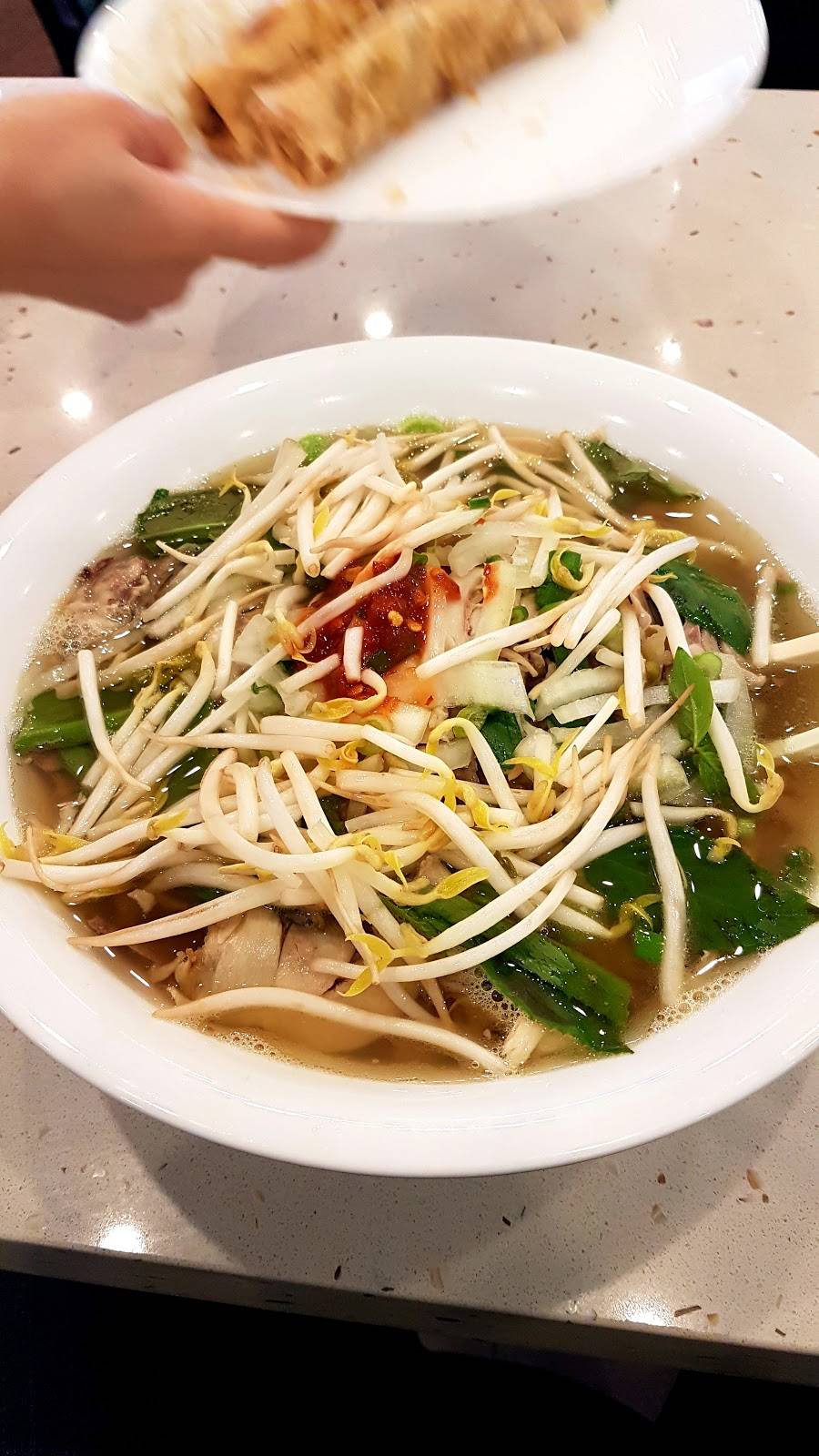 Pho Dau Bo Restaurant | restaurant | 1125 Dundas St E, Mississauga, ON L4Y 2C3, Canada | 9052819878 OR +1 905-281-9878
