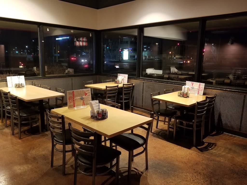 Snuffys Malt Shop | restaurant | 1200 W 98th St, Bloomington, MN 55431, USA | 9528881018 OR +1 952-888-1018