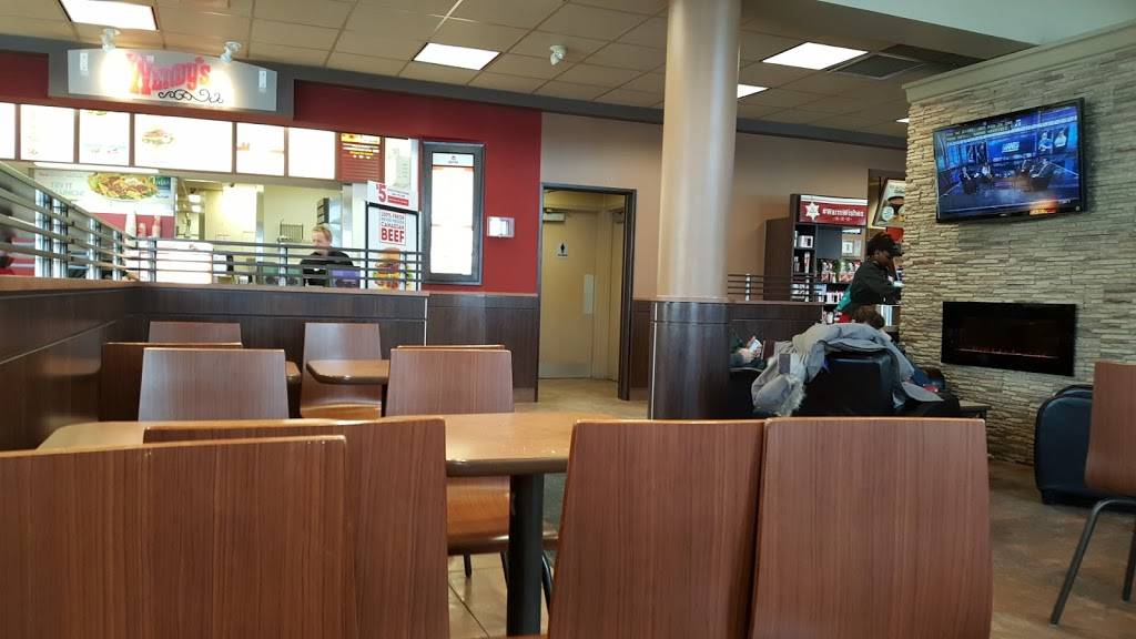 Wendys | restaurant | 1950 Walkley Rd, Ottawa, ON K1H 1W1, Canada | 6137390311 OR +1 613-739-0311