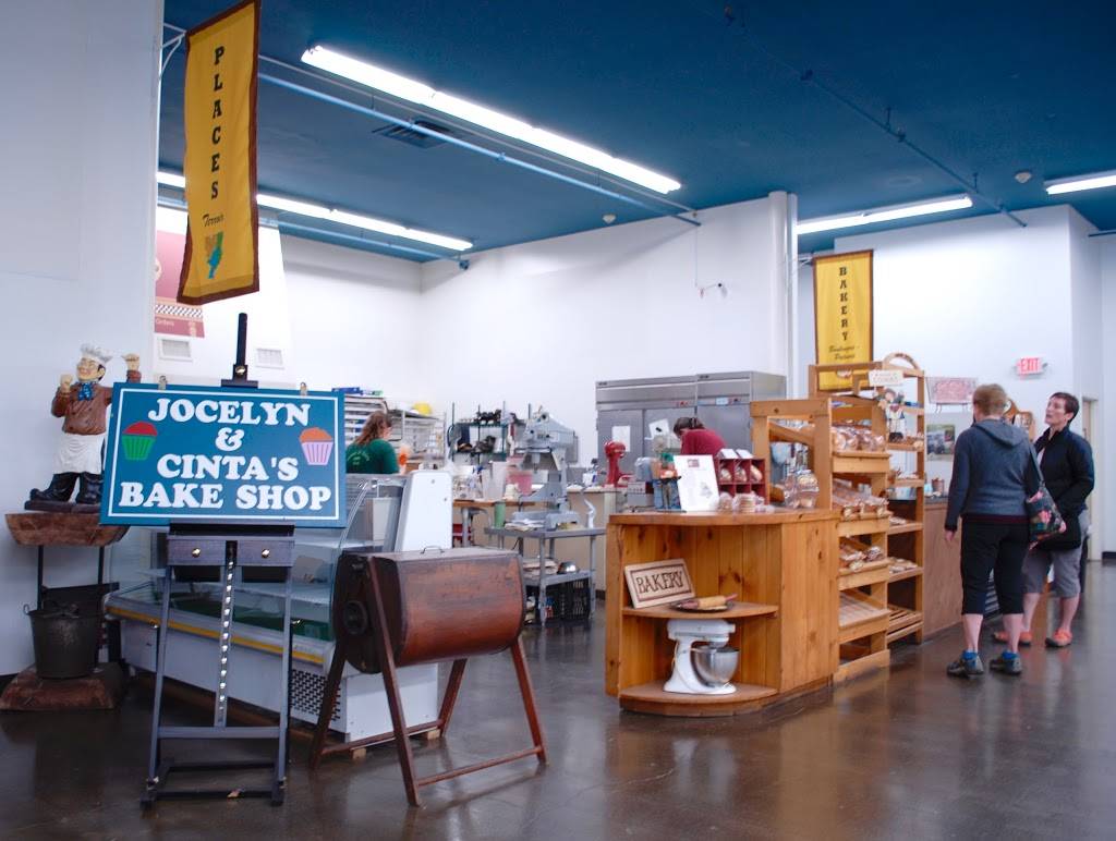 Jocelyn & Cintas Bake Shop - Catering Wedding Cakes - Donuts Co | bakery | 150 Main St, Newport, VT 05855, USA | 8023344034 OR +1 802-334-4034