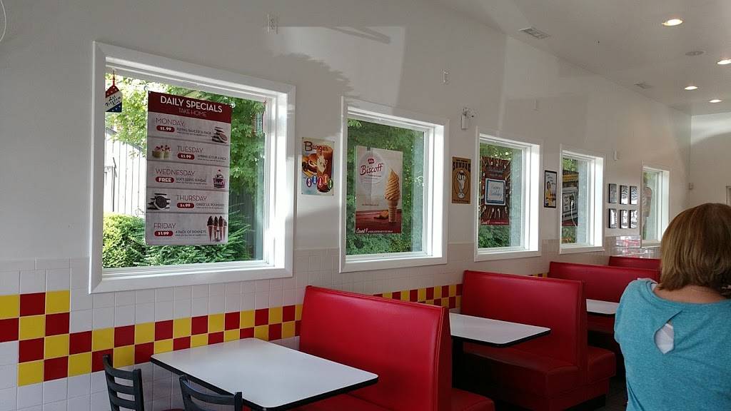 Gs Burgers | restaurant | 778 New Haven Rd, Naugatuck, CT 06770, USA | 2037237771 OR +1 203-723-7771