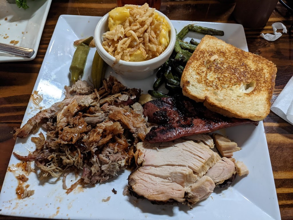 Fat Daddys Bar-B-Que | restaurant | 104 N Denver Ave, Russellville, AR 72801, USA | 4799670420 OR +1 479-967-0420