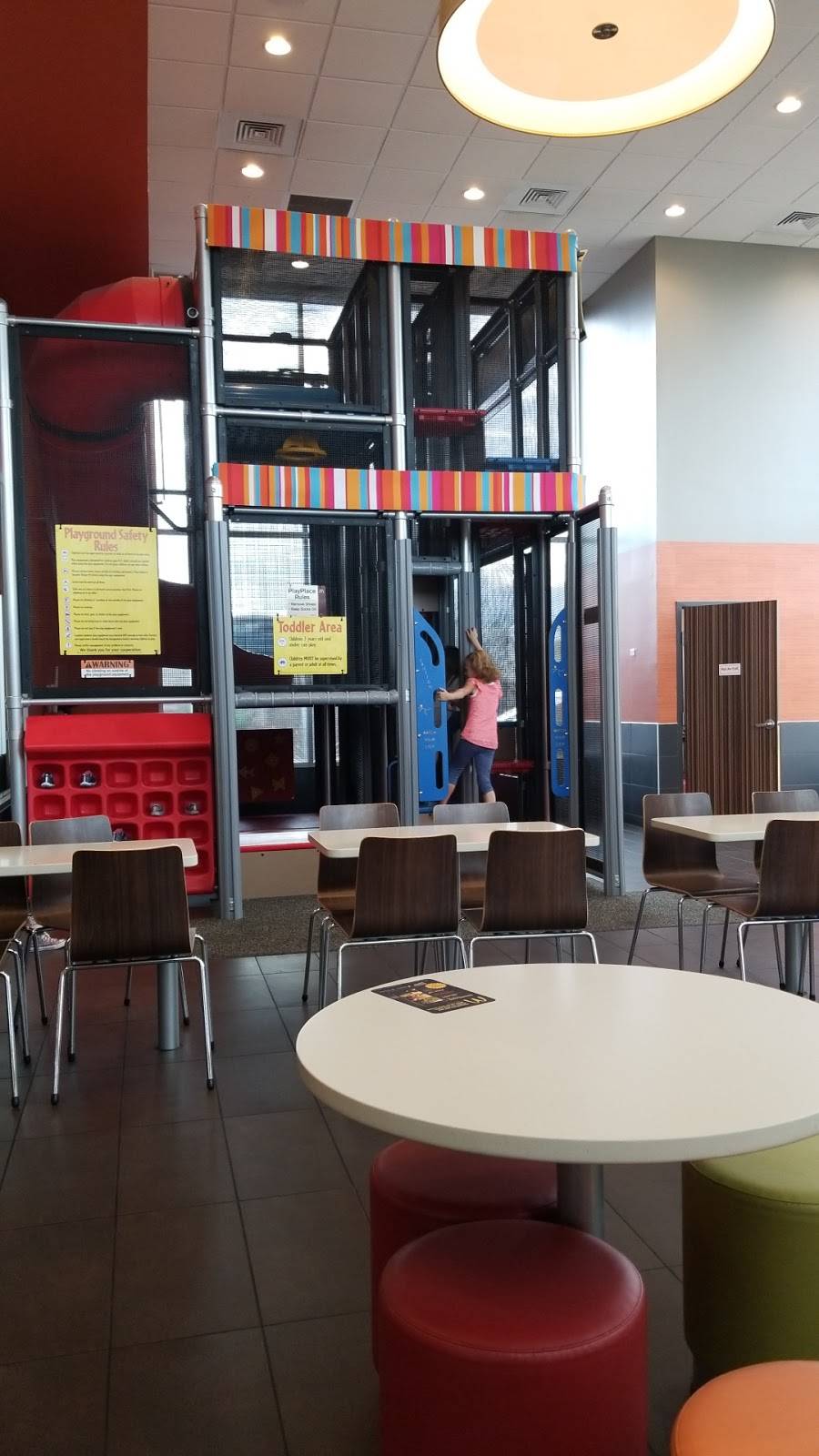 McDonalds | cafe | 900 S Rampart Blvd, Las Vegas, NV 89145, USA | 7029405469 OR +1 702-940-5469