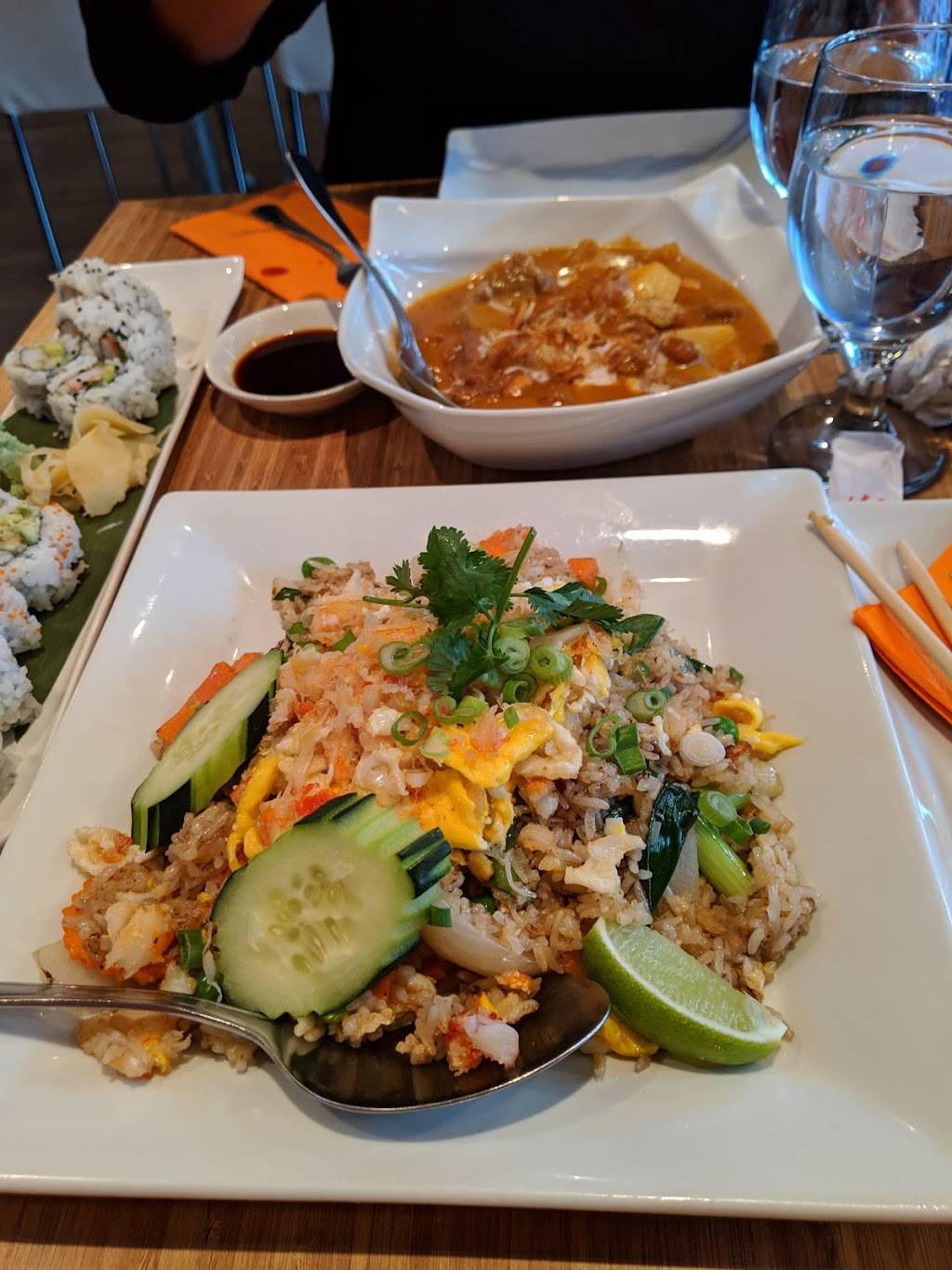 Pinto Bistro Thai & Sushi Bar | restaurant | 408 Broadway E, Seattle, WA 98102, USA | 2067240559 OR +1 206-724-0559