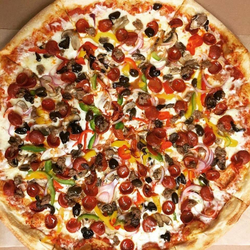 Guarinos Pizzeria | restaurant | 821 W F St, Oakdale, CA 95361, USA | 2098451111 OR +1 209-845-1111