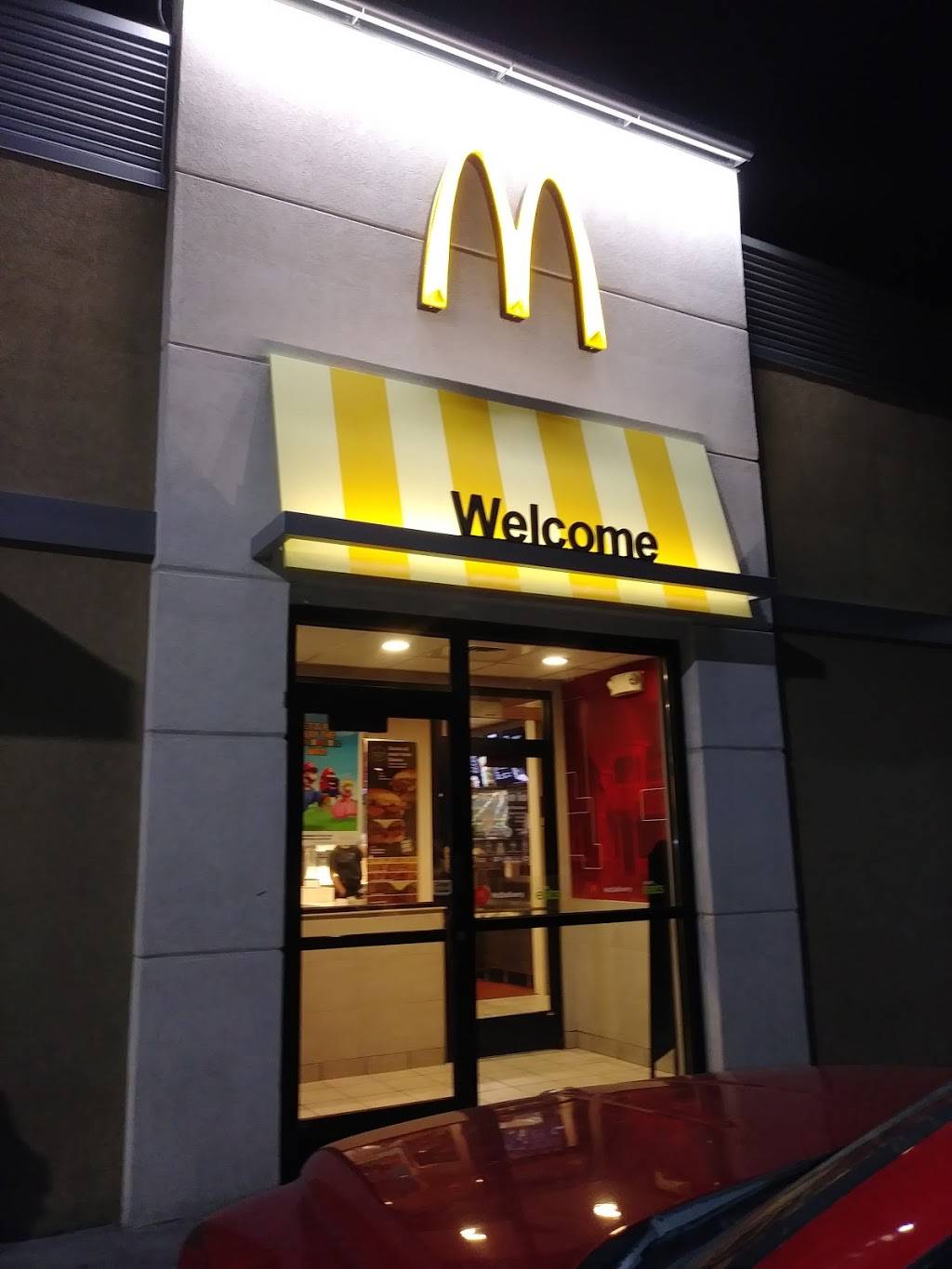 McDonalds | cafe | 2080 N Main St, Layton, UT 84041, USA | 8018251241 OR +1 801-825-1241