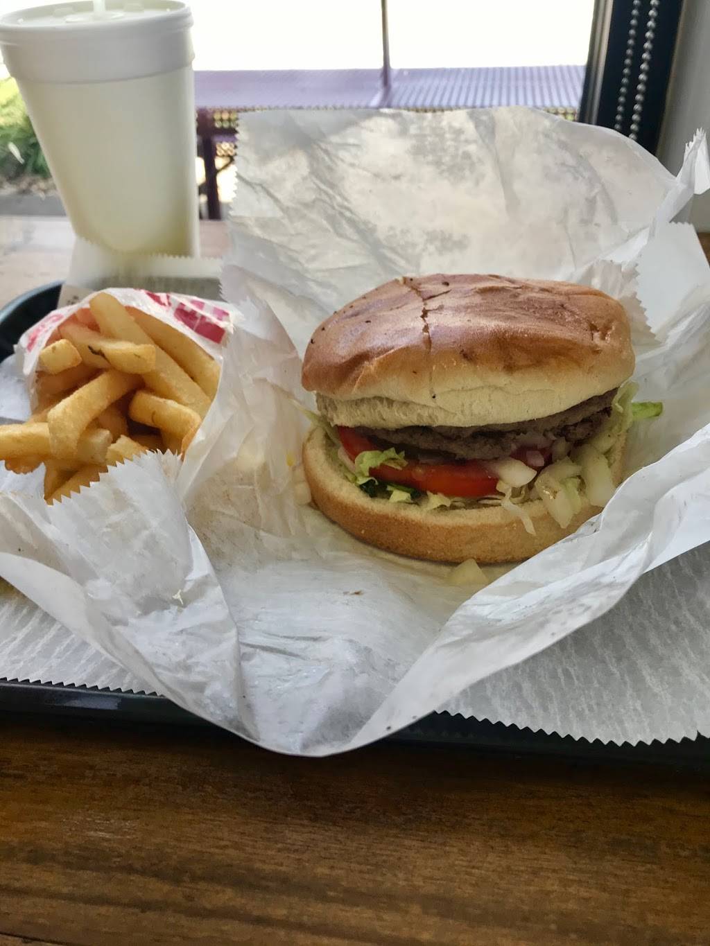 What-A-Burger | restaurant | 1901 Advantage Dr, Prince George, VA 23875, USA | 8048632233 OR +1 804-863-2233