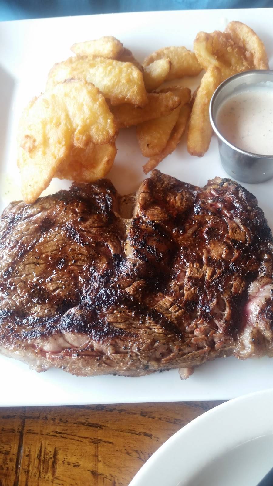 Steaks on the Square | restaurant | 112 Westover Dr, Danville, VA 24541, USA | 4347929663 OR +1 434-792-9663