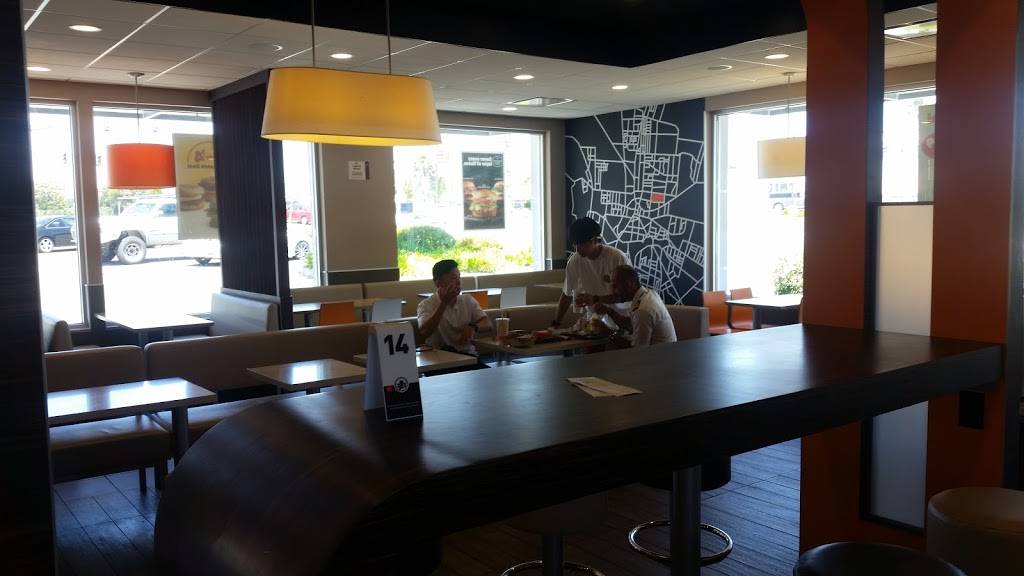 McDonalds | cafe | 137 Canyon Dr, Oceanside, CA 92054, USA | 7604333669 OR +1 760-433-3669