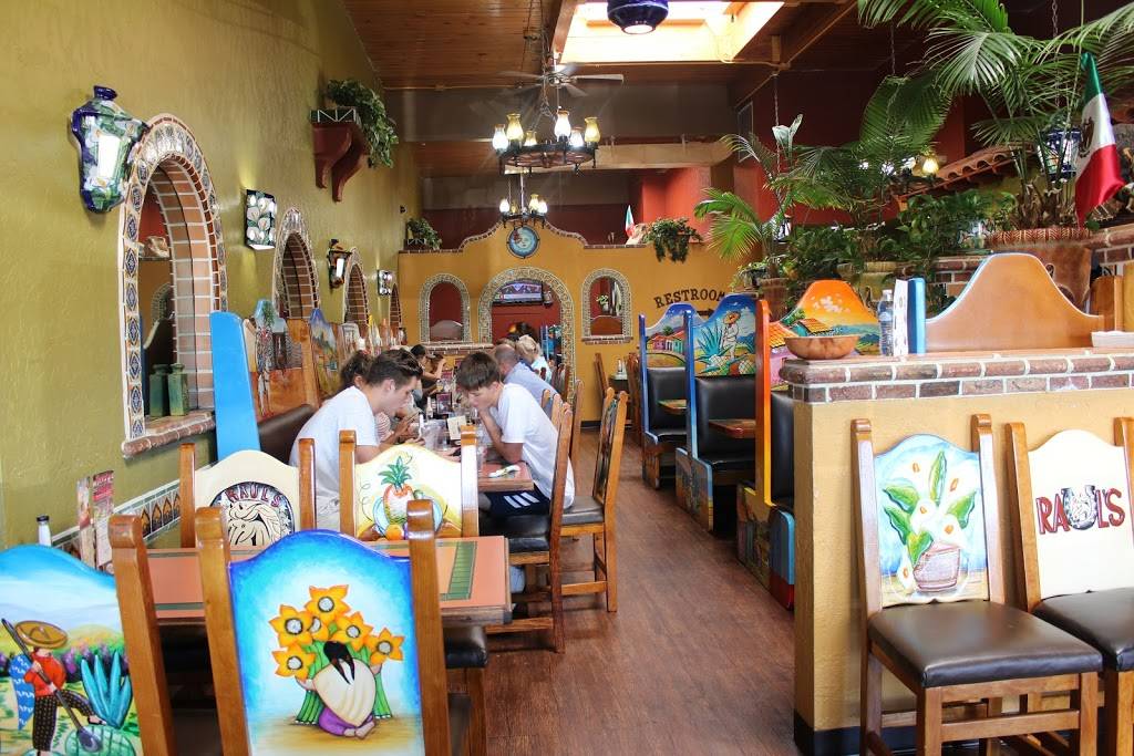 Raul’s Family Mexican Restaurant | restaurant | 4820 SW 76th Ave, Portland, OR 97225, USA | 5032032999 OR +1 503-203-2999